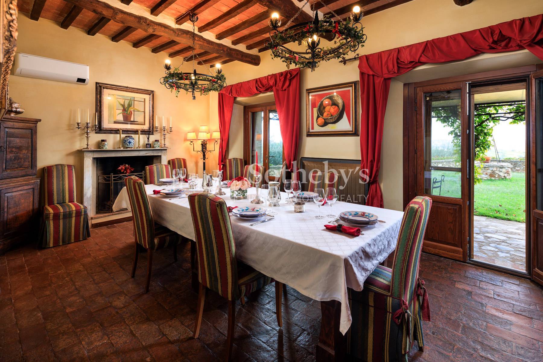 Historic farmhouse with olive grove and vineyard - 物件實景