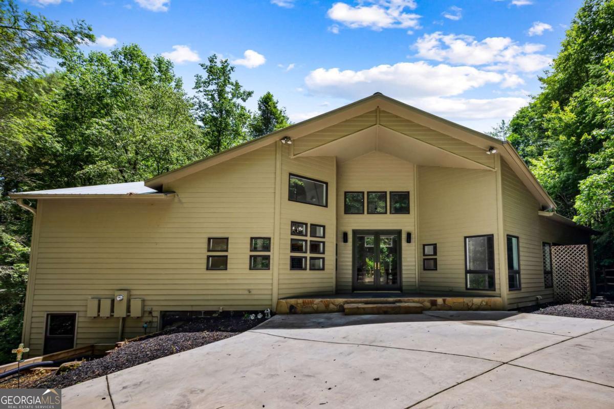 Ellijay, Georgia, 30540, United States, 5 Bedrooms Bedrooms, ,5 BathroomsBathrooms,Residential,For Sale,1868154