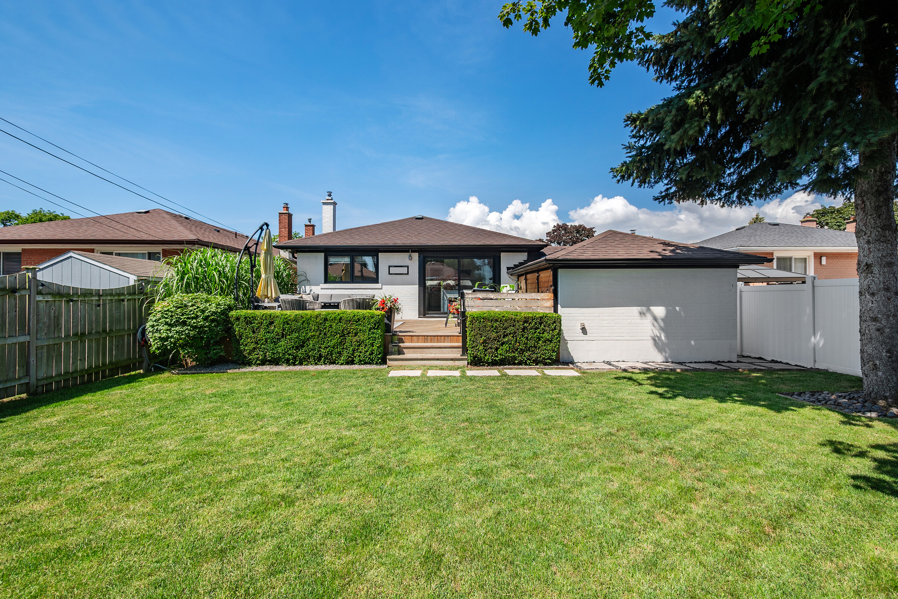  Exceptional Eringate Home - 物件實景