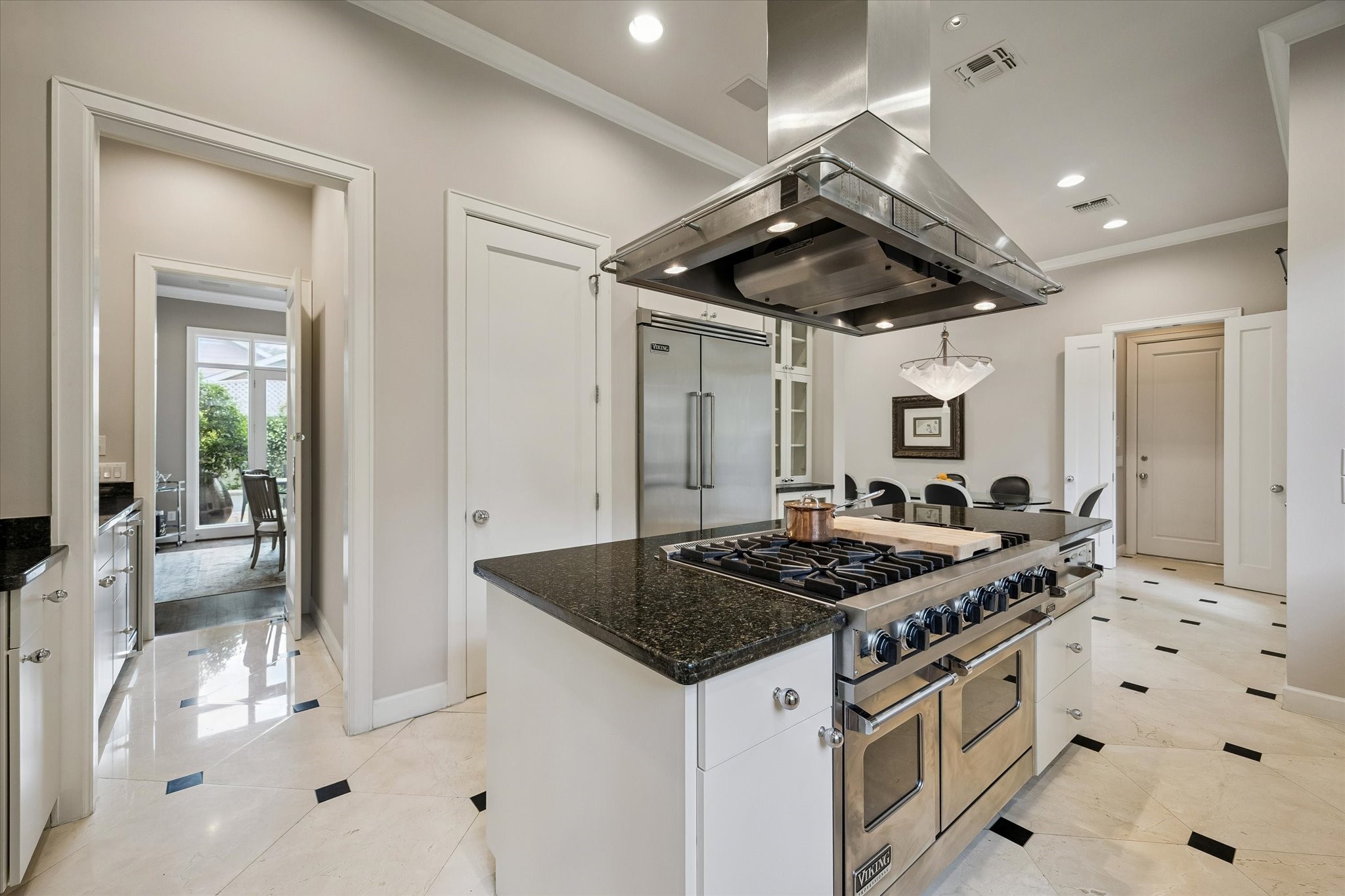  2102 Mcclendon Street - 物件實景