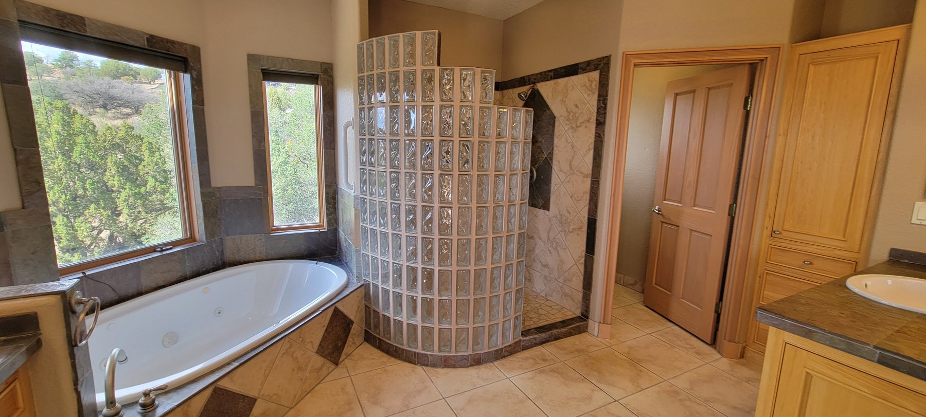 Silver City, New Mexico, 88061, United States, 4 Bedrooms Bedrooms, ,5 BathroomsBathrooms,Residential,For Sale,1973737