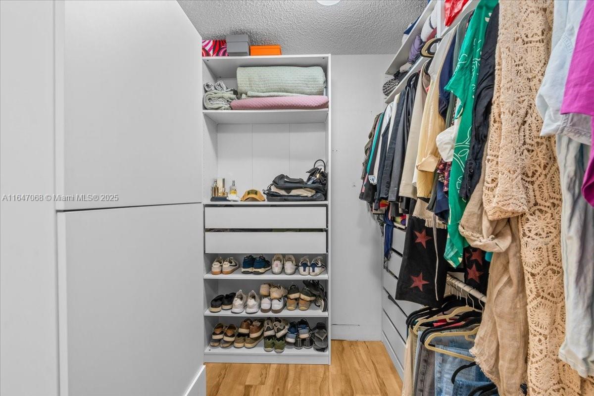 3598 Yacht Club Dr Unit 302, Aventura, Florida, 33180, United States, 3 Bedrooms Bedrooms, ,2 BathroomsBathrooms,Residential,For Sale,3598 Yacht Club Dr Unit 302,1622452