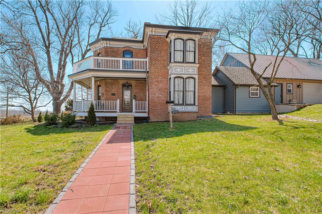 Groom St, Liberty, MO 64068