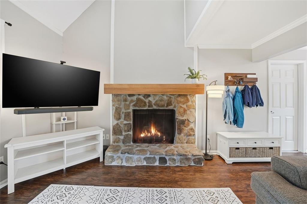 Roswell, Georgia, 30076, United States, 3 Bedrooms Bedrooms, ,2 BathroomsBathrooms,Residential,For Sale,2002041