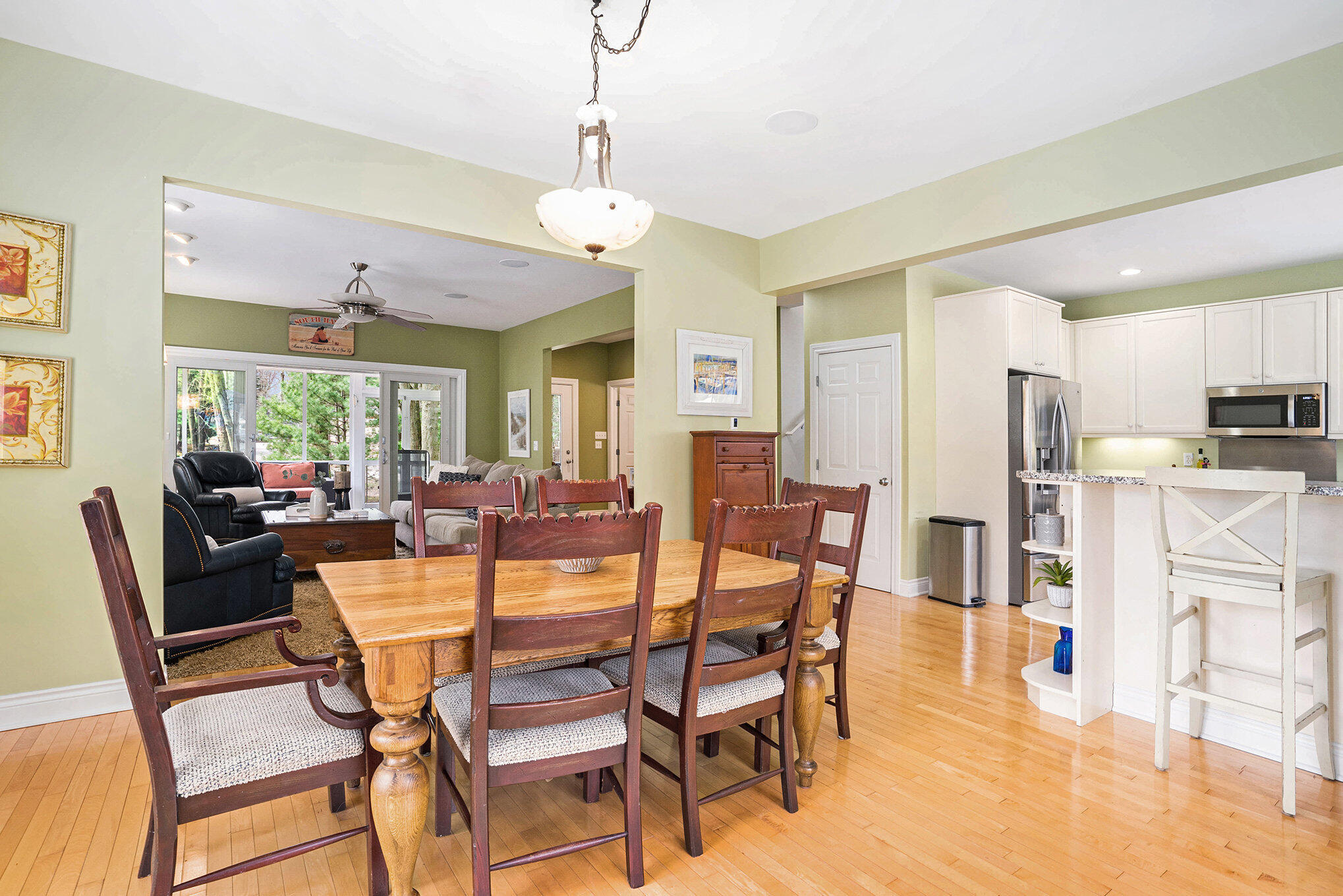 South Haven, Michigan, 49090, United States, 4 Bedrooms Bedrooms, ,4 BathroomsBathrooms,Residential,For Sale,1945011