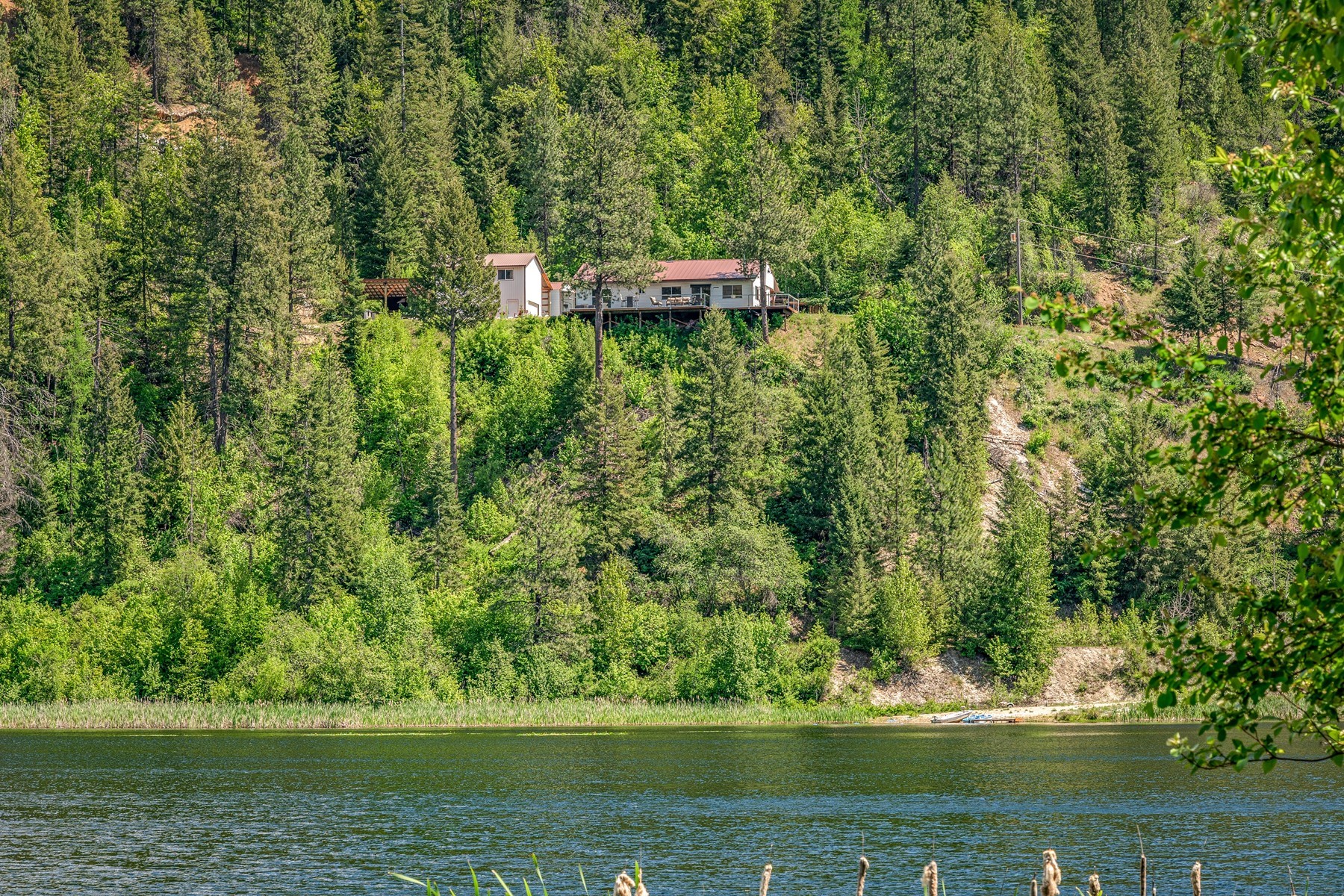  Lake Retreat on Private Acreage - 物件實景