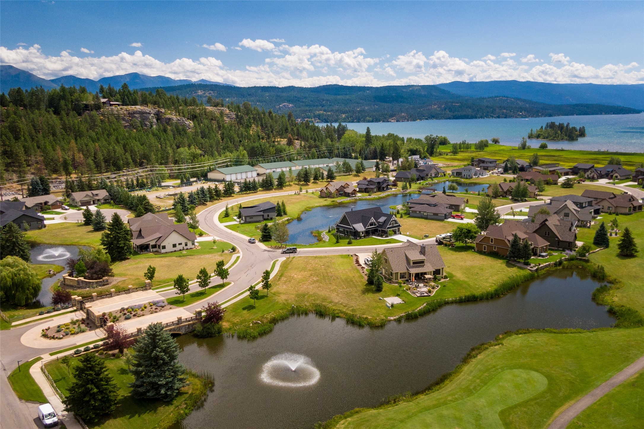  1001 Lake Pointe Drive - 物件實景