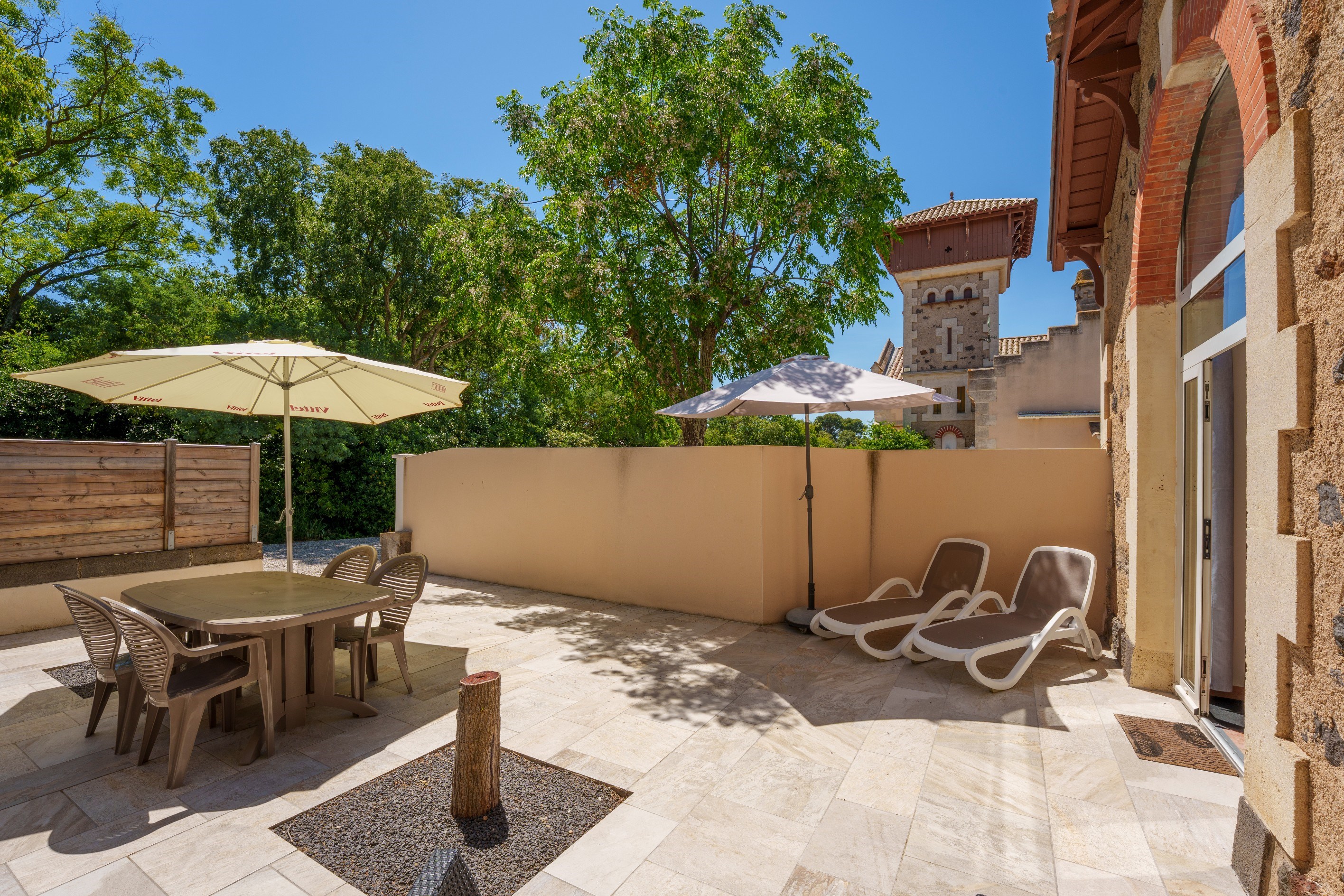  Close to the Mediterranean, a perfect family property for a tourism business... - 物件實景