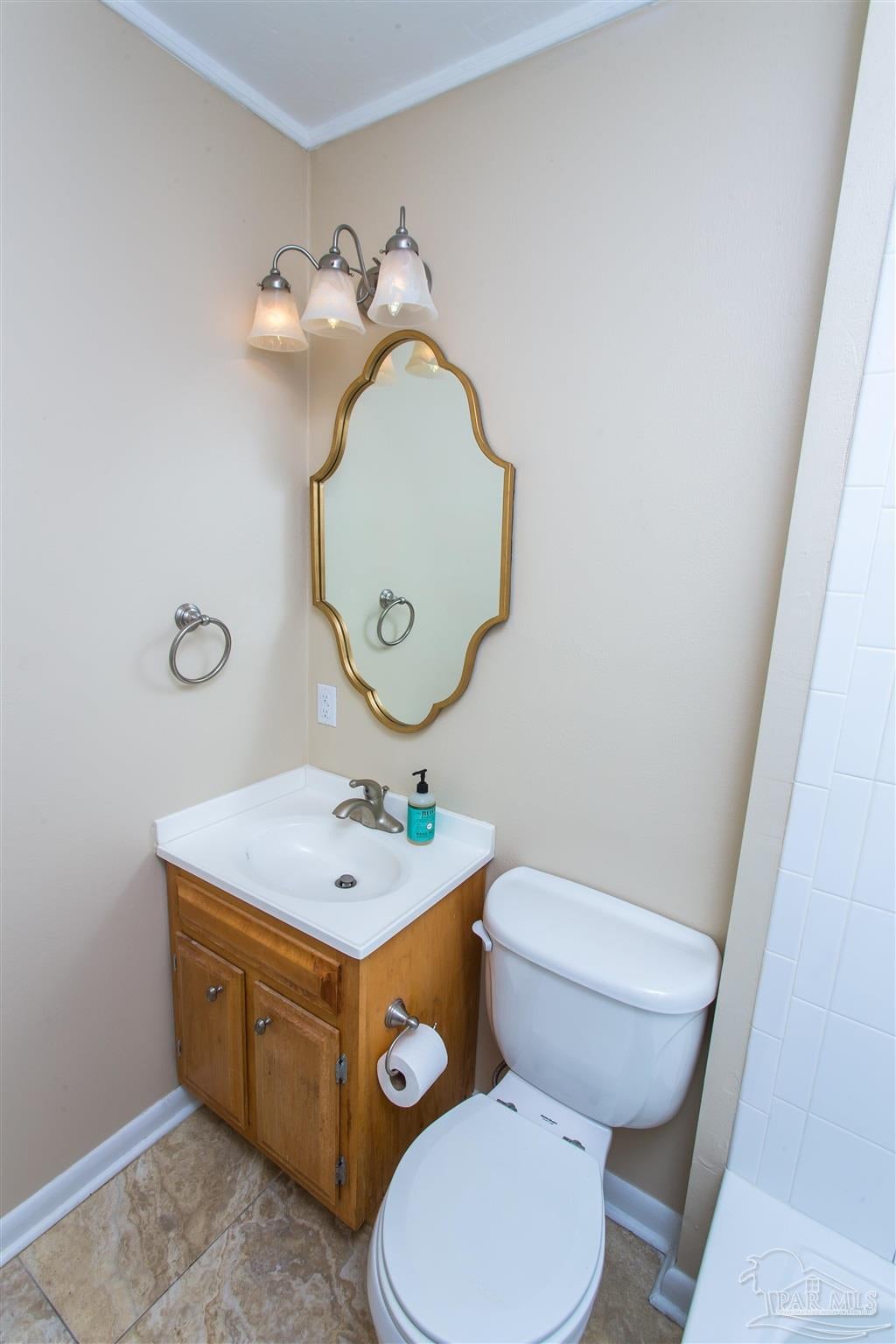 Gulf Breeze, Florida, 32561, United States, 3 Bedrooms Bedrooms, ,3 BathroomsBathrooms,Residential,For Sale,1842112