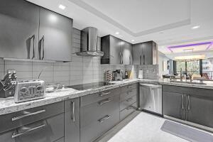 Hillsboro Beach, Florida, 33062, United States, 2 Bedrooms Bedrooms, ,3 BathroomsBathrooms,Residential,For Sale,1975295