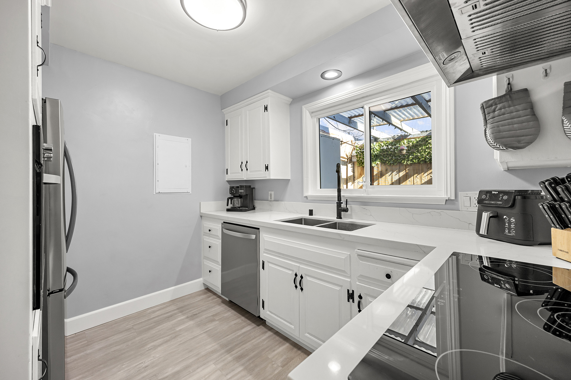 Fullerton, California, 92831, United States, 2 Bedrooms Bedrooms, ,1 BathroomBathrooms,Residential,For Sale,2002519