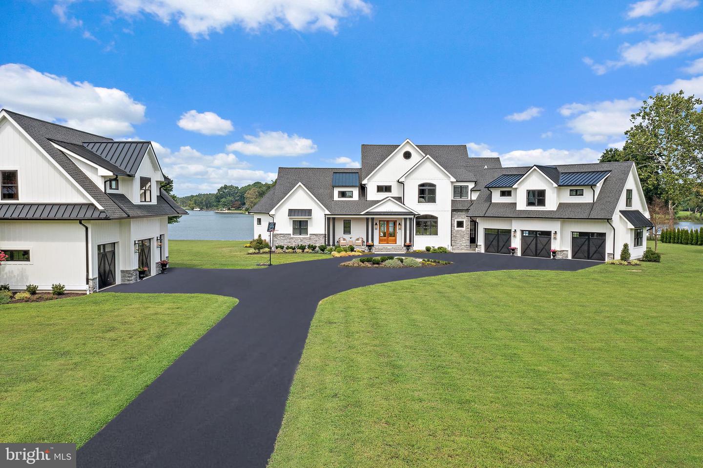 Queenstown, Maryland, 21658, United States, 5 Bedrooms Bedrooms, ,5 BathroomsBathrooms,Residential,For Sale,1907636