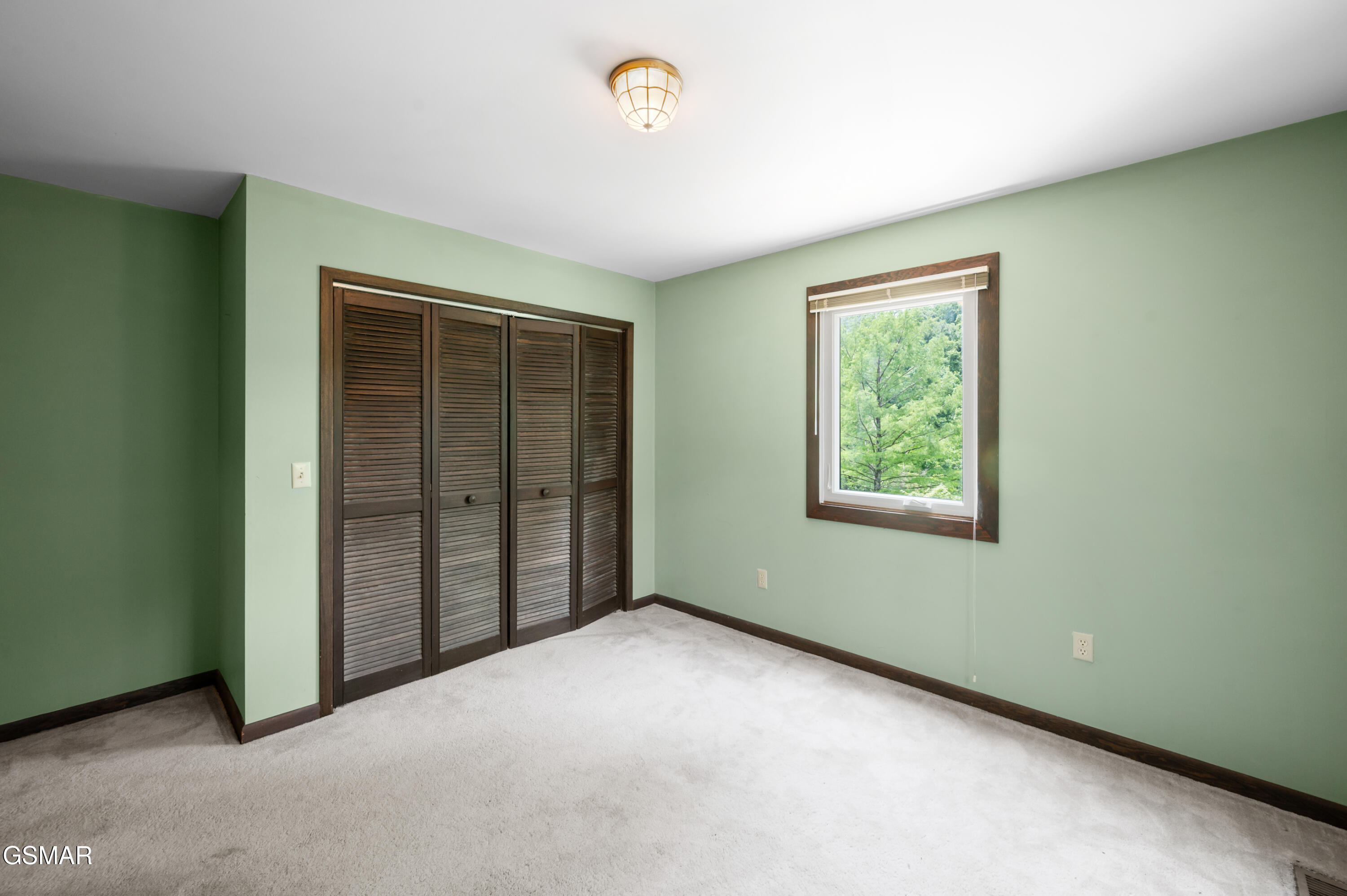 Pigeon Forge, Tennessee, 37863, United States, 3 Bedrooms Bedrooms, ,3 BathroomsBathrooms,Residential,For Sale,1978276