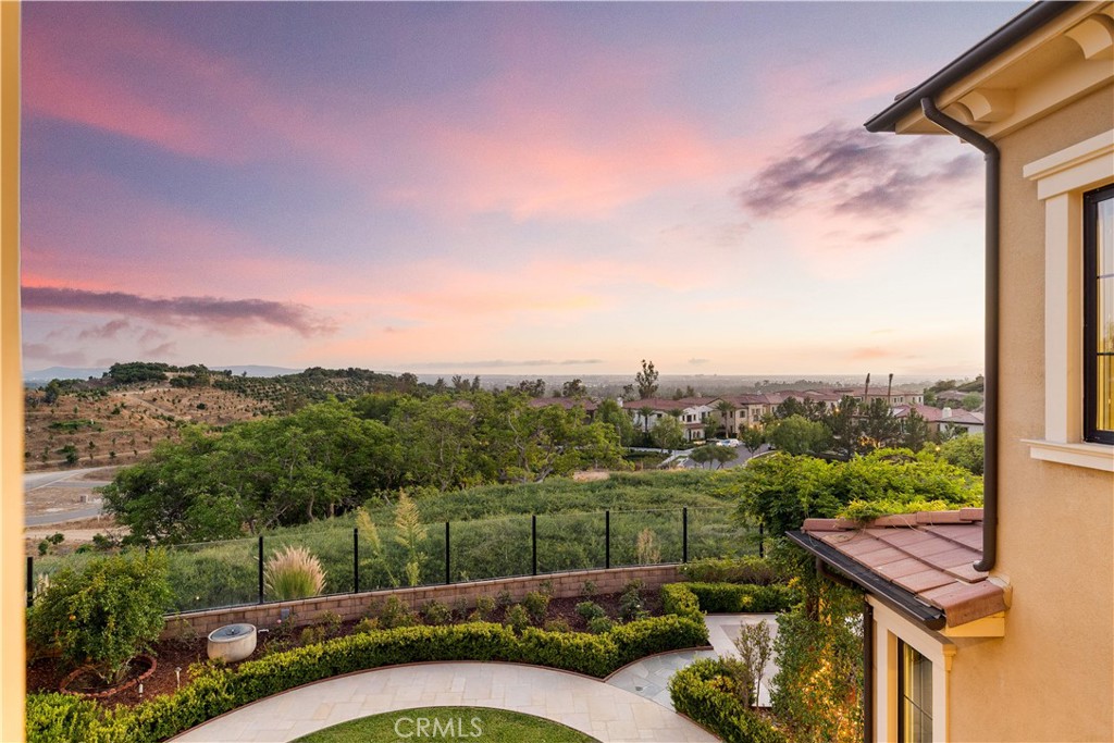 Irvine, California, 92602, United States, 5 Bedrooms Bedrooms, ,6 BathroomsBathrooms,Residential,For Sale,1982881