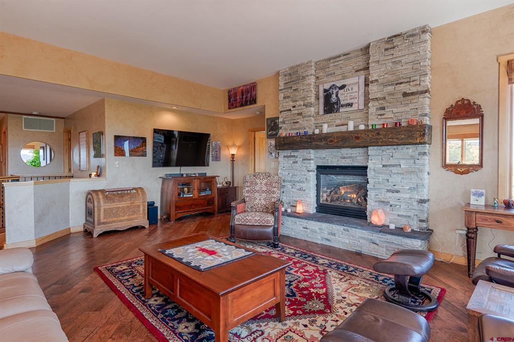 Montrose, Colorado, 81403, United States, 3 Bedrooms Bedrooms, ,2 BathroomsBathrooms,Residential,For Sale,1982784