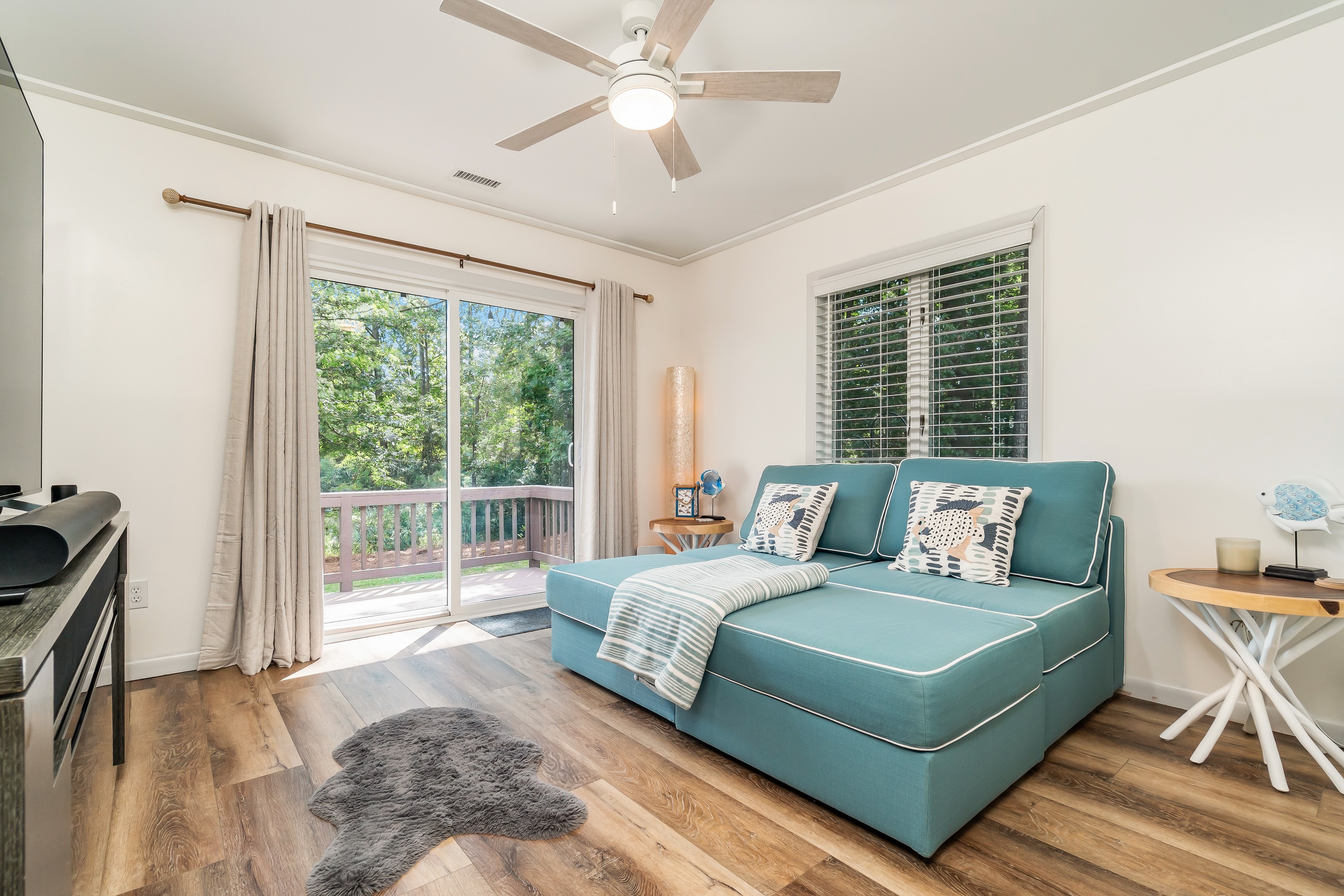 Oriental, North Carolina, 28571, United States, 3 Bedrooms Bedrooms, ,3 BathroomsBathrooms,Residential,For Sale,1930624