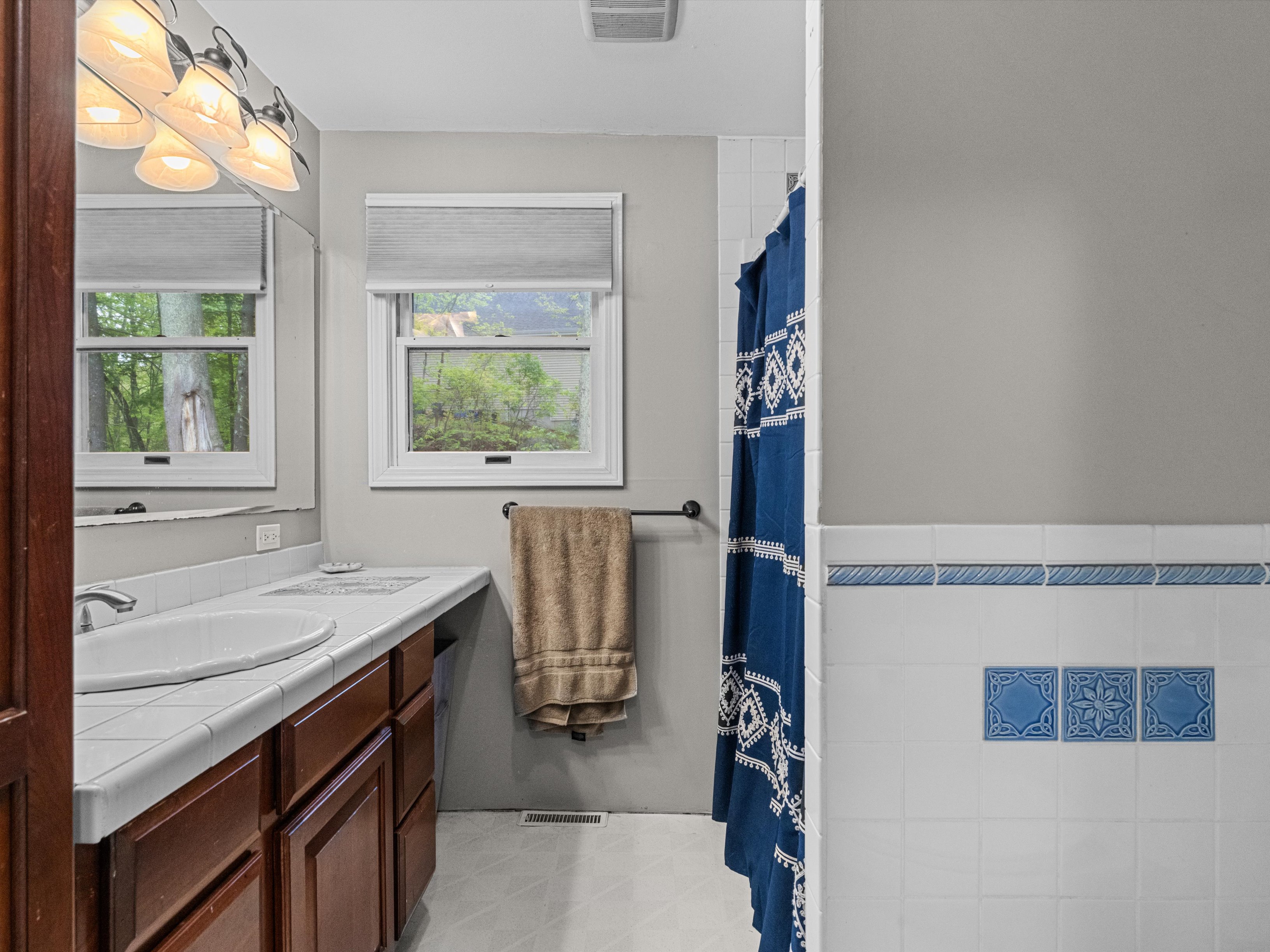  19 Cedar Road, Shrewsbury, MA 01545 - 物件實景