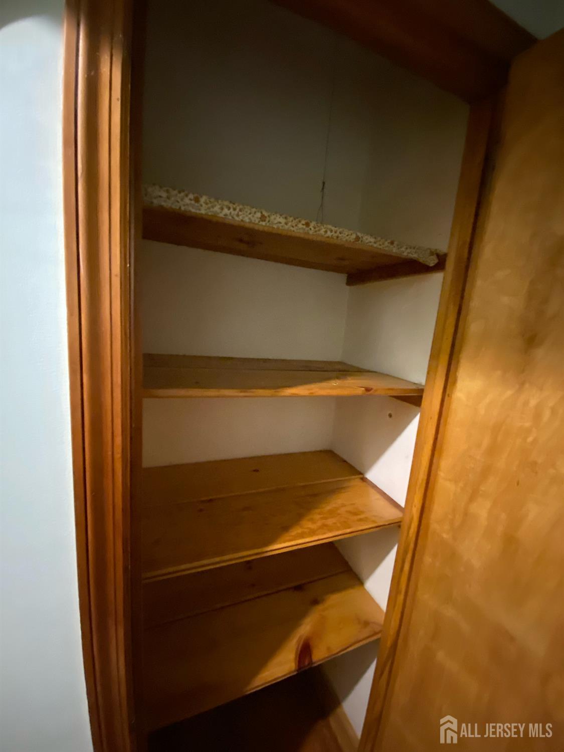 East Brunswick, New Jersey, 08816, United States, 5 Bedrooms Bedrooms, ,2 BathroomsBathrooms,Residential,For Sale,1956516