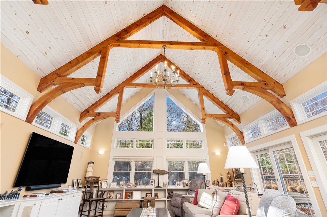 East Greenwich, Rhode Island, 02818, United States, 5 Bedrooms Bedrooms, ,7 BathroomsBathrooms,Residential,For Sale,1940425