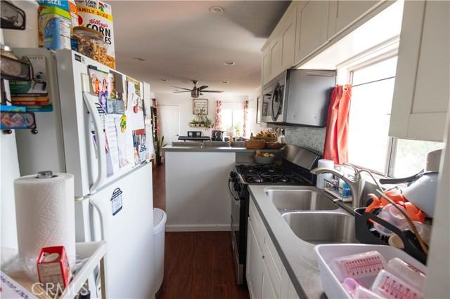 Los Angeles, California, 90059, United States, ,Residential,For Sale,1997747