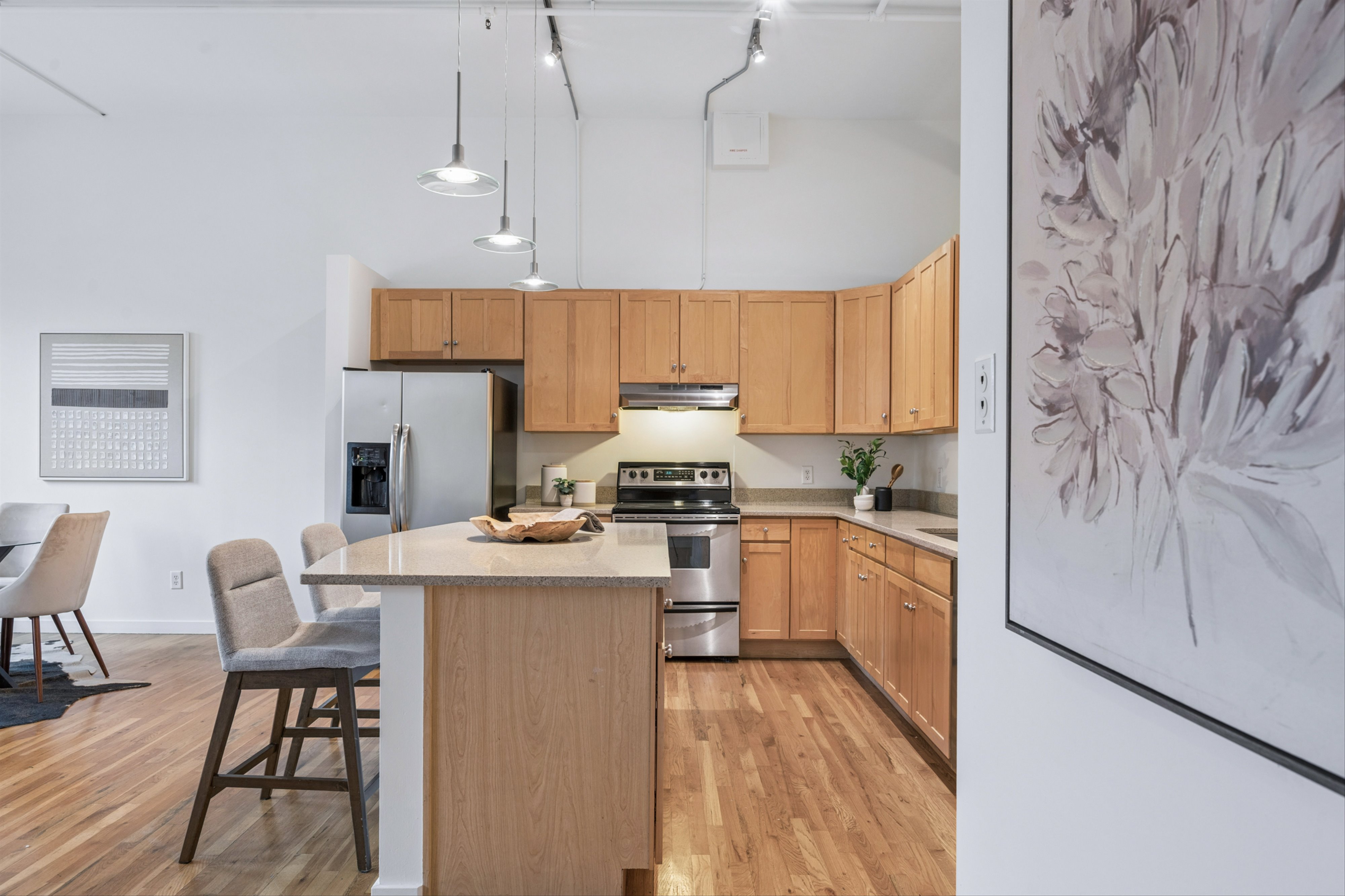  rare lodo loft gem – exposed brick, parking & walk to union  station - 物件實景