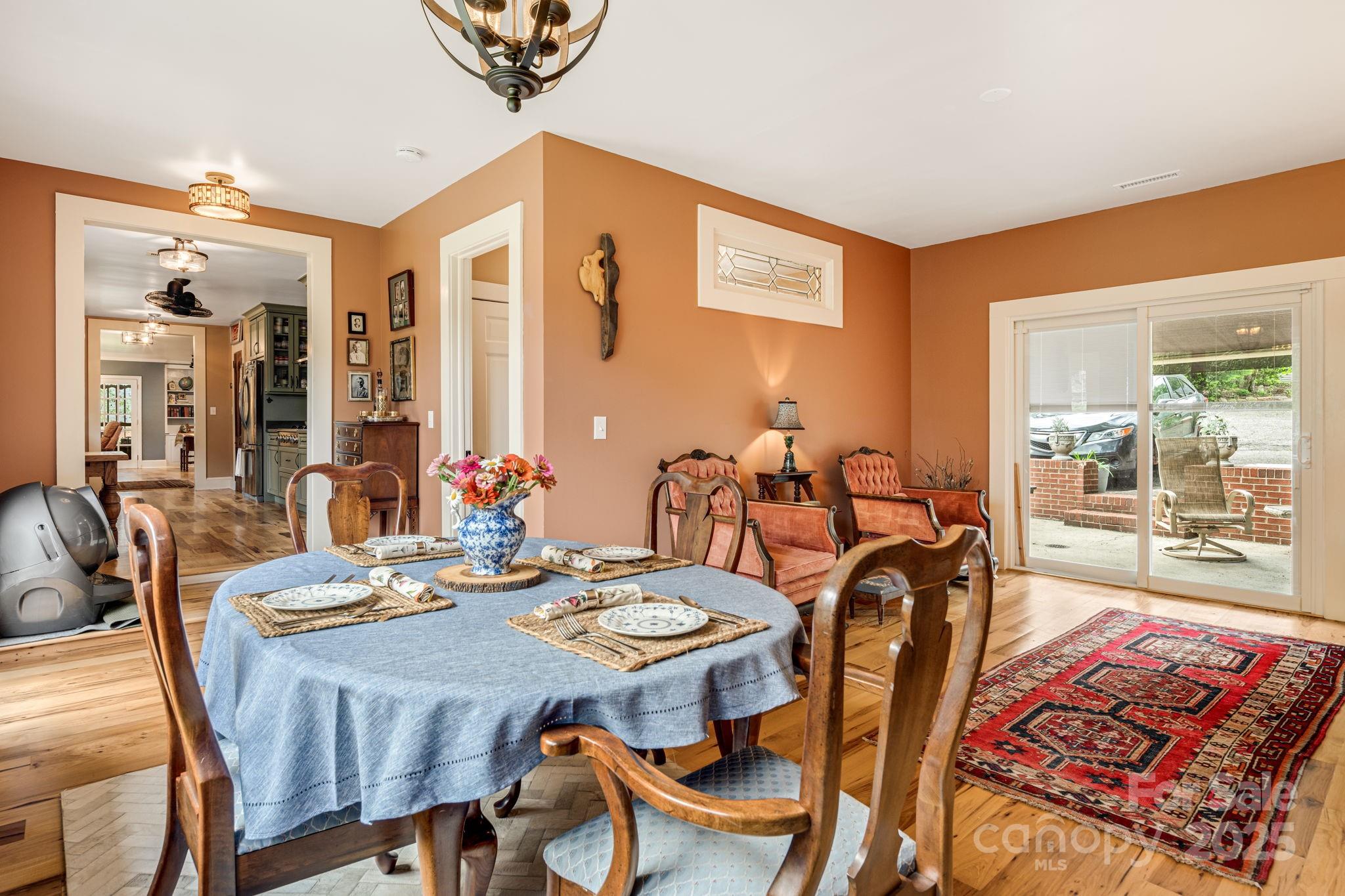 Asheville, North Carolina, 28804, United States, 3 Bedrooms Bedrooms, ,2 BathroomsBathrooms,Residential,For Sale,1916392