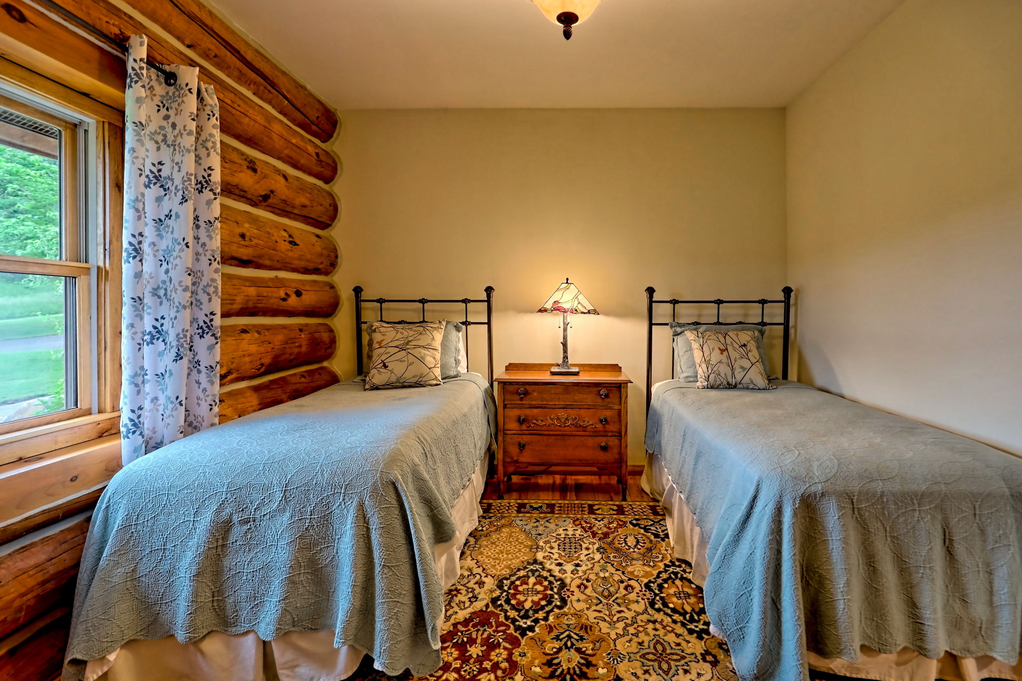 Warne, North Carolina, 28909, United States, 3 Bedrooms Bedrooms, ,3 BathroomsBathrooms,Residential,For Sale,1826737