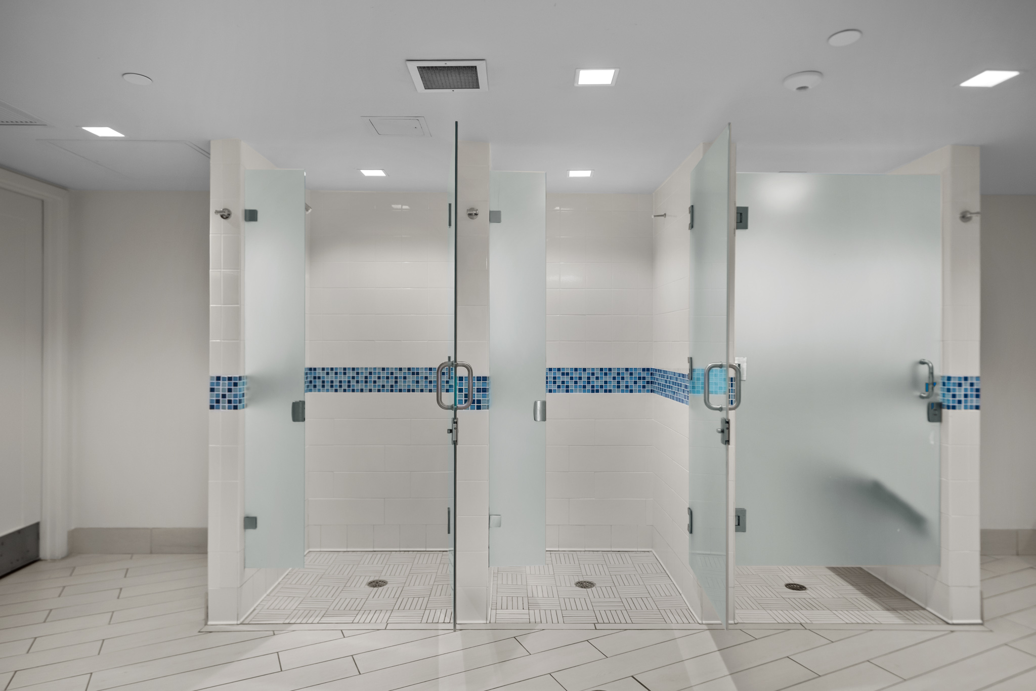  2500 Parkview Dr, Hallandale Beach, FL, 33009 - 物件實景