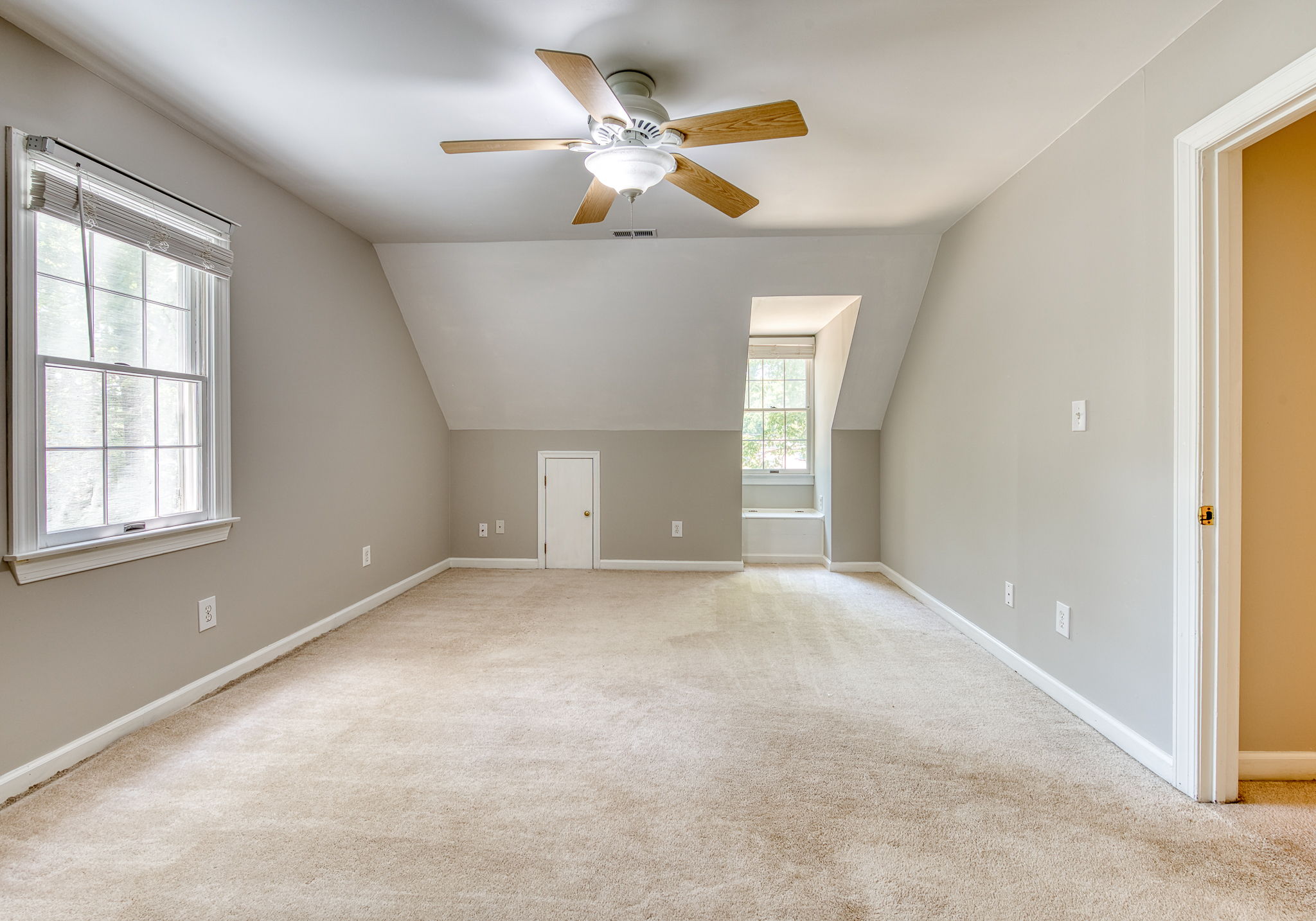 Poquoson, Virginia, 23662, United States, 4 Bedrooms Bedrooms, ,3 BathroomsBathrooms,Residential,For Sale,2048934