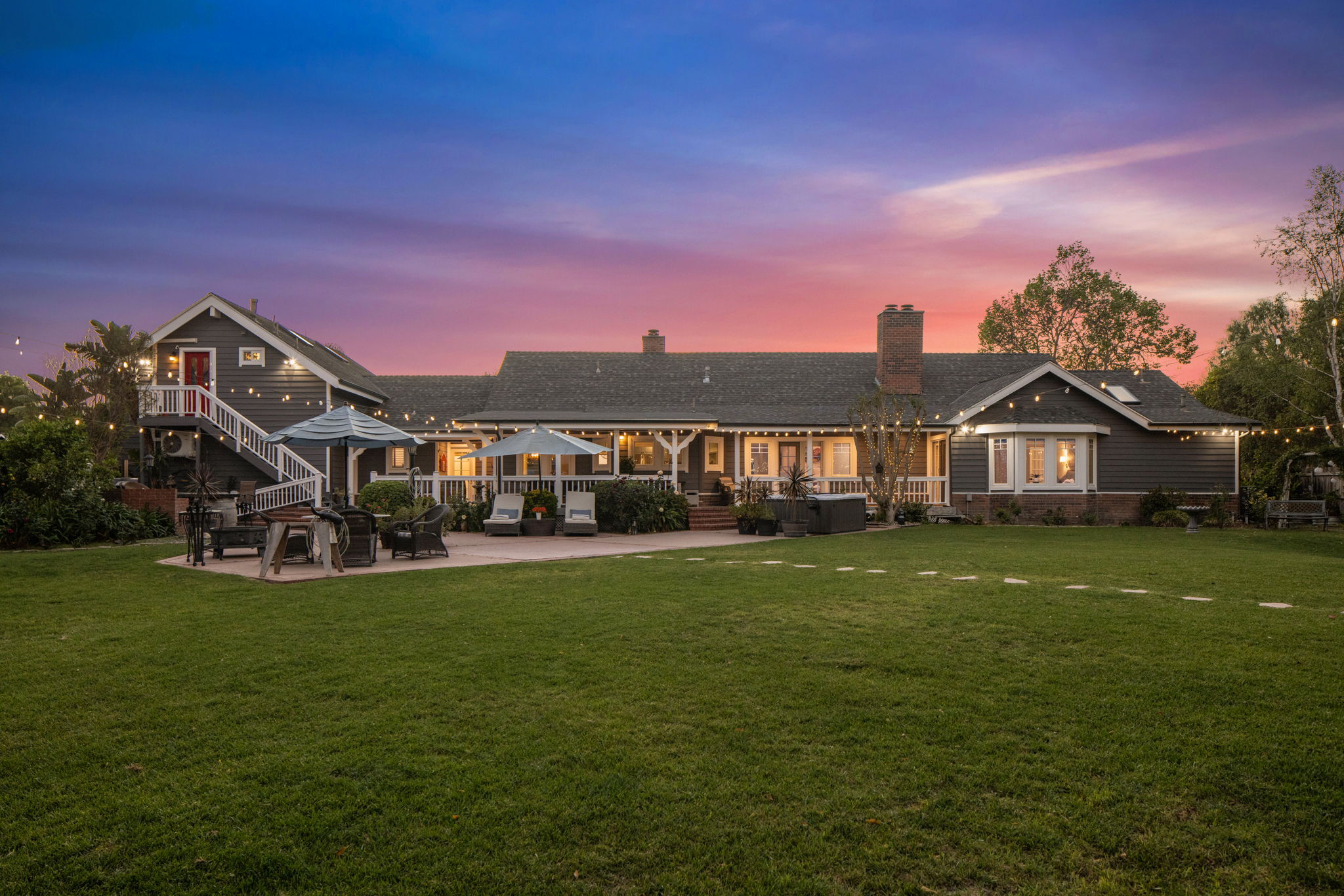  2390 Glenside Lane - 物件實景