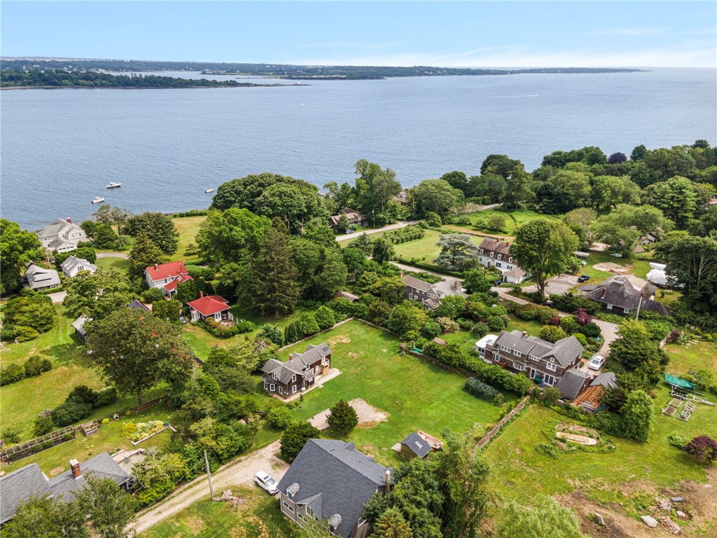 North Kingstown, Rhode Island, 02874, United States, 3 Bedrooms Bedrooms, ,2 BathroomsBathrooms,Residential,For Sale,1895355