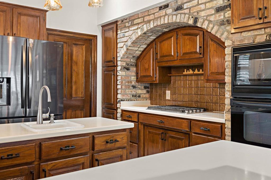 Mandeville, Louisiana, 70471, United States, 4 Bedrooms Bedrooms, ,5 BathroomsBathrooms,Residential,For Sale,1828156