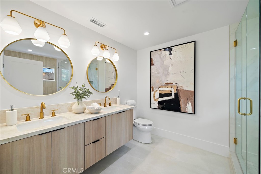 Huntington Beach, California, 92649, United States, 5 Bedrooms Bedrooms, ,4 BathroomsBathrooms,Residential,For Sale,1986485