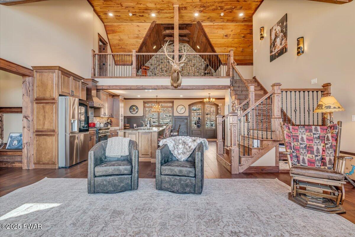 Lake Ariel, Pennsylvania, 18436, United States, 6 Bedrooms Bedrooms, ,4 BathroomsBathrooms,Residential,For Sale,2005698