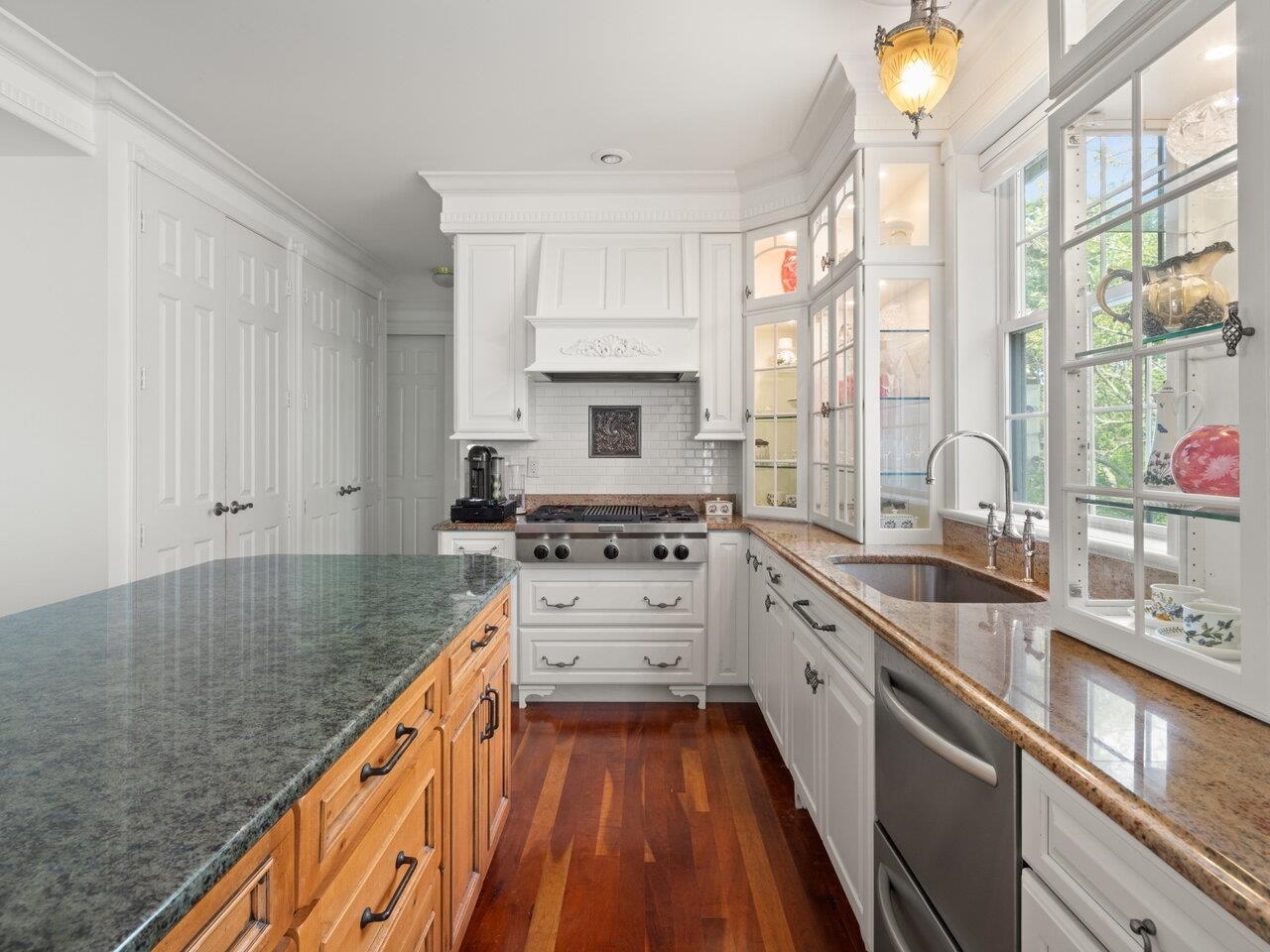 South Burlington, Vermont, 05403, United States, 4 Bedrooms Bedrooms, ,3 BathroomsBathrooms,Residential,For Sale,1913159
