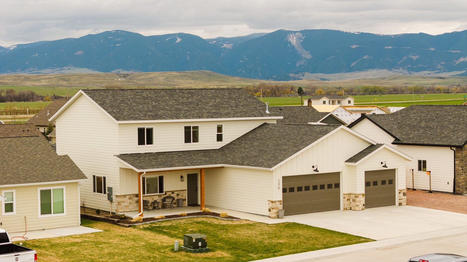 Ranchester, Wyoming, 82839, United States, 4 Bedrooms Bedrooms, ,3 BathroomsBathrooms,Residential,For Sale,1990445