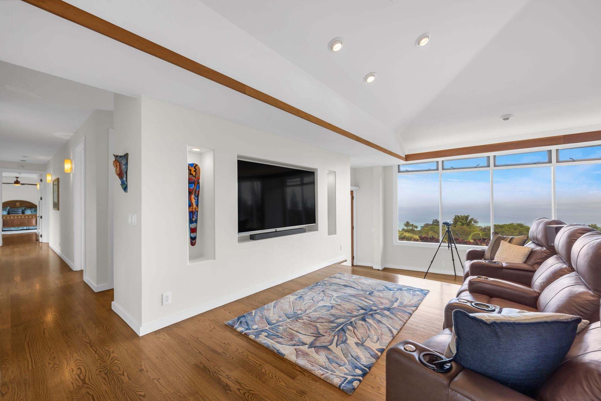 Wailuku, Hawaii, 96793, United States, 4 Bedrooms Bedrooms, ,6 BathroomsBathrooms,Residential,For Sale,1998194