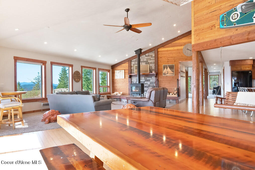 Priest River, Idaho, 83856, United States, 5 Bedrooms Bedrooms, ,4 BathroomsBathrooms,Residential,For Sale,1770577