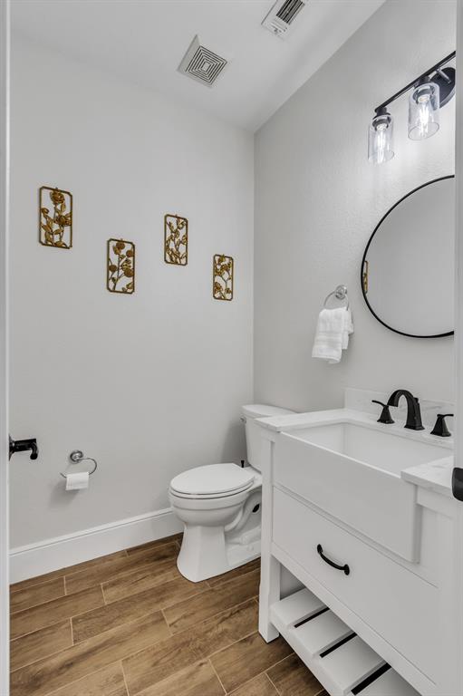 Flower Mound, Texas, 75022, United States, 5 Bedrooms Bedrooms, ,5 BathroomsBathrooms,Residential,For Sale,1895072