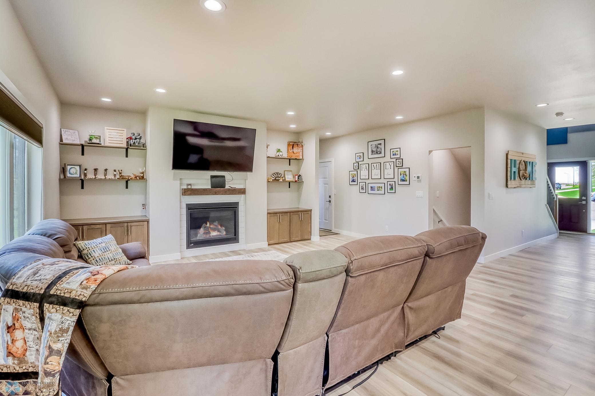 Hawley, Minnesota, 56549, United States, 5 Bedrooms Bedrooms, ,3 BathroomsBathrooms,Residential,For Sale,1984462