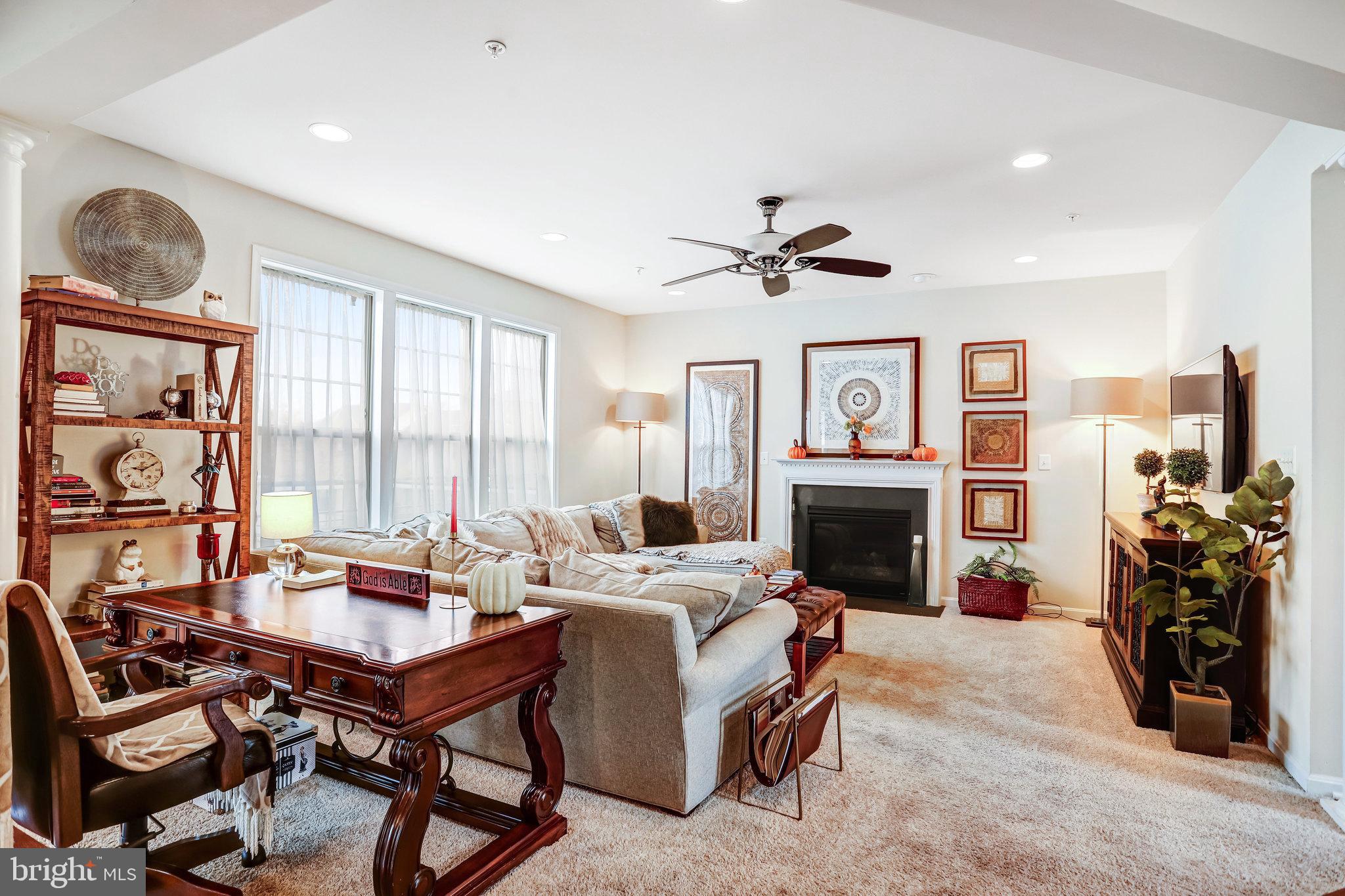 Lanham, Maryland, 20706, United States, 6 Bedrooms Bedrooms, ,5 BathroomsBathrooms,Residential,For Sale,2002849