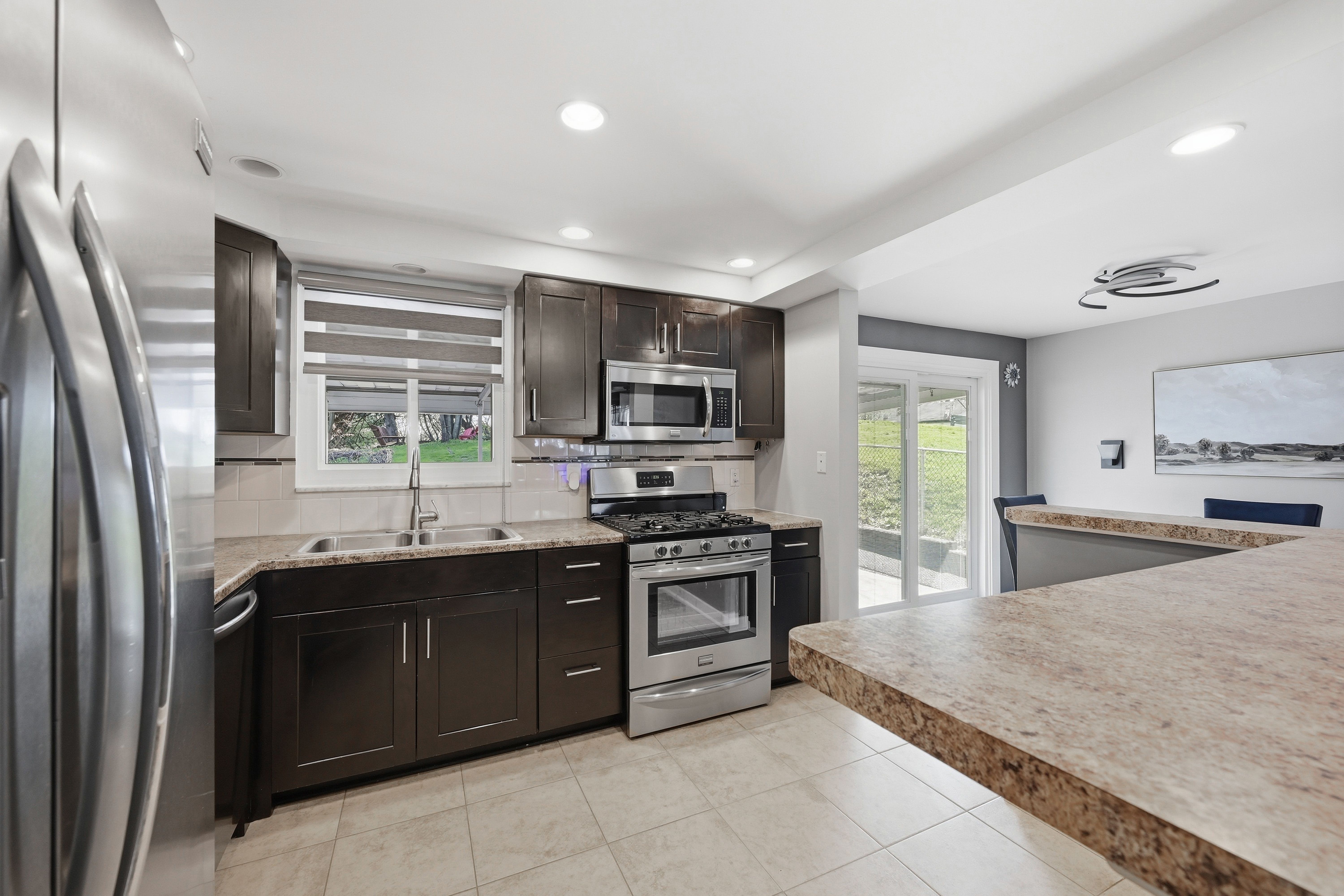  27 Flora Road, Pittsburgh, PA 15227 - 物件實景