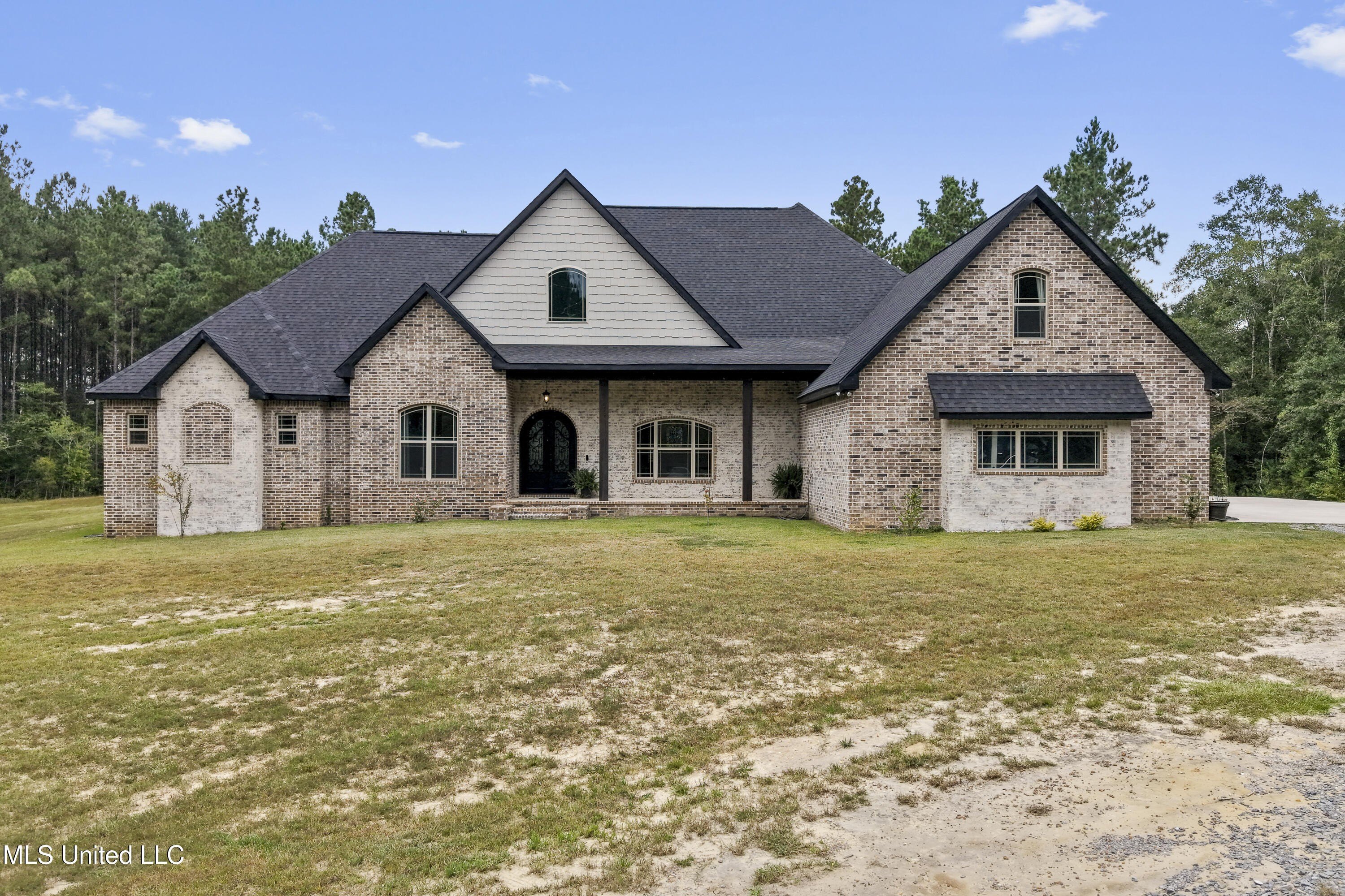 Gulfport, Mississippi, 39503, United States, 5 Bedrooms Bedrooms, ,5 BathroomsBathrooms,Residential,For Sale,1974357