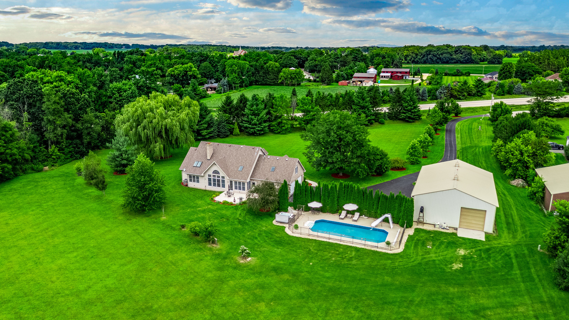 Sycamore, Illinois, 60178, United States, 5 Bedrooms Bedrooms, ,3 BathroomsBathrooms,Residential,For Sale,1904225