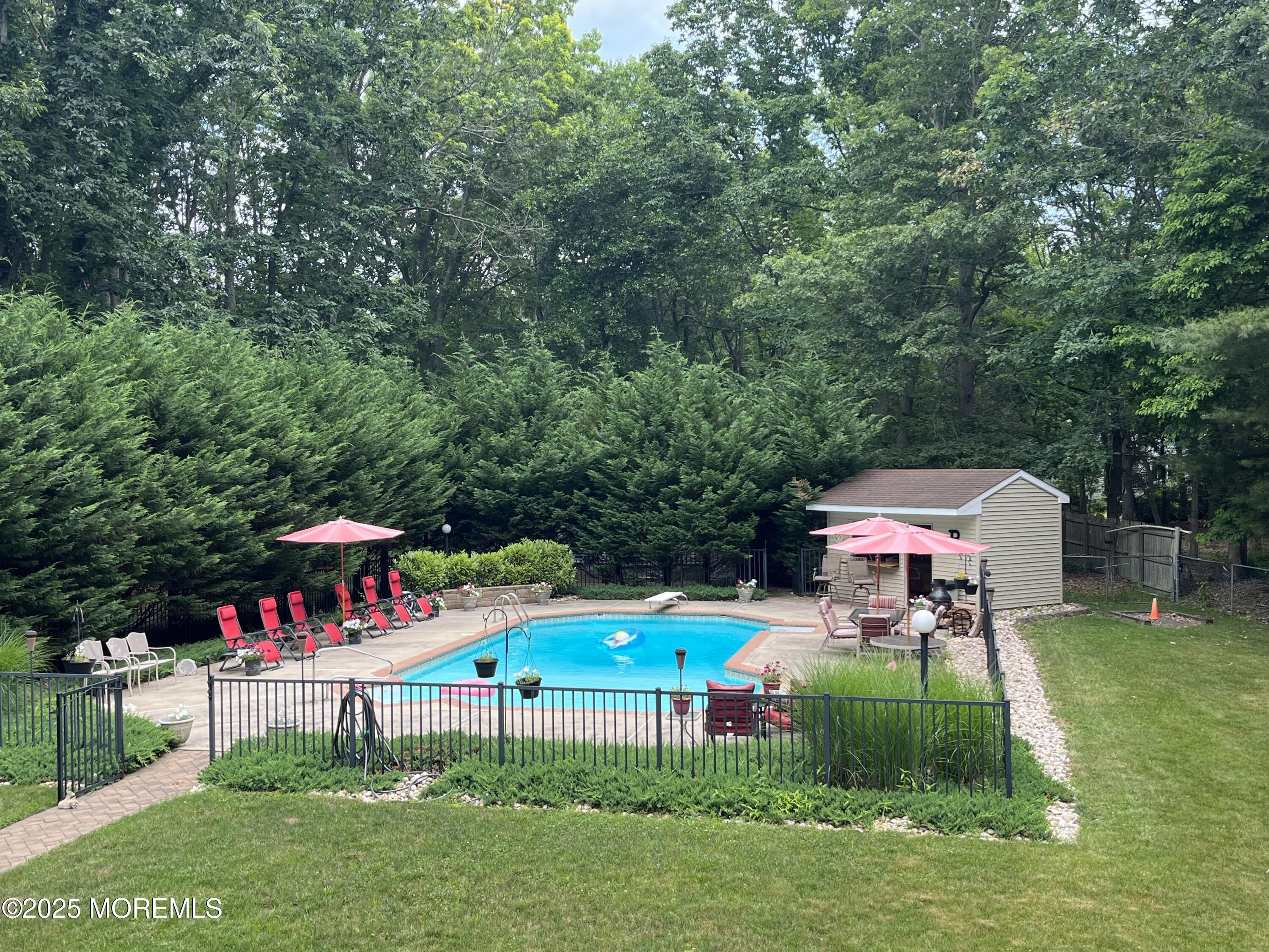 Jackson, New Jersey, 08527, United States, 3 Bedrooms Bedrooms, ,2 BathroomsBathrooms,Residential,For Sale,1931197