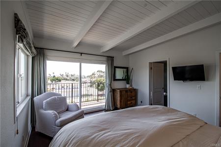 Redondo Beach, California, 90277, United States, 3 Bedrooms Bedrooms, ,2 BathroomsBathrooms,Residential,For Sale,1914316