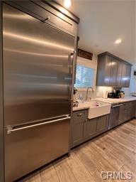Hawthorne, California, 90250, United States, 4 Bedrooms Bedrooms, ,3 BathroomsBathrooms,Residential,For Sale,1798338
