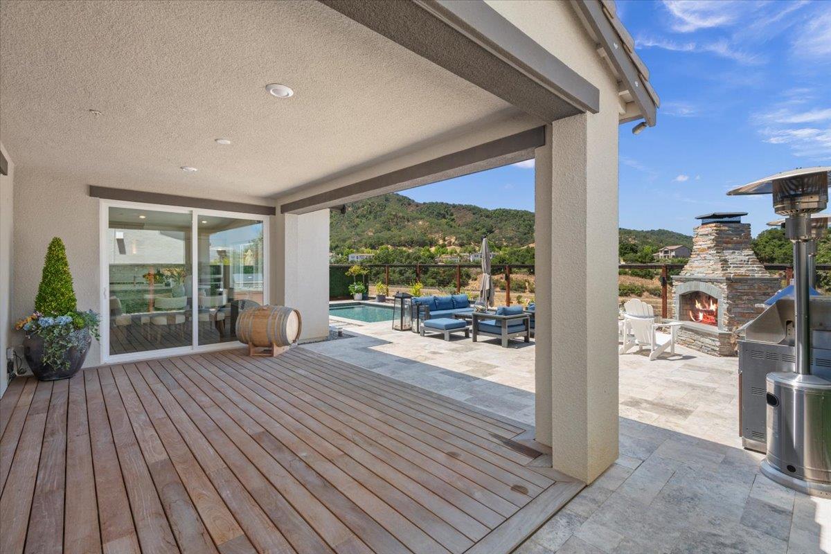Gilroy, California, 95020, United States, 4 Bedrooms Bedrooms, ,3 BathroomsBathrooms,Residential,For Sale,1907628