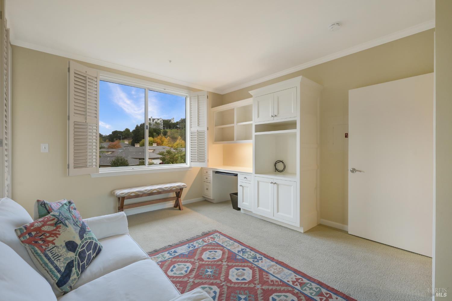 San Rafael, California, 94903, United States, 2 Bedrooms Bedrooms, ,2 BathroomsBathrooms,Residential,For Sale,1987659