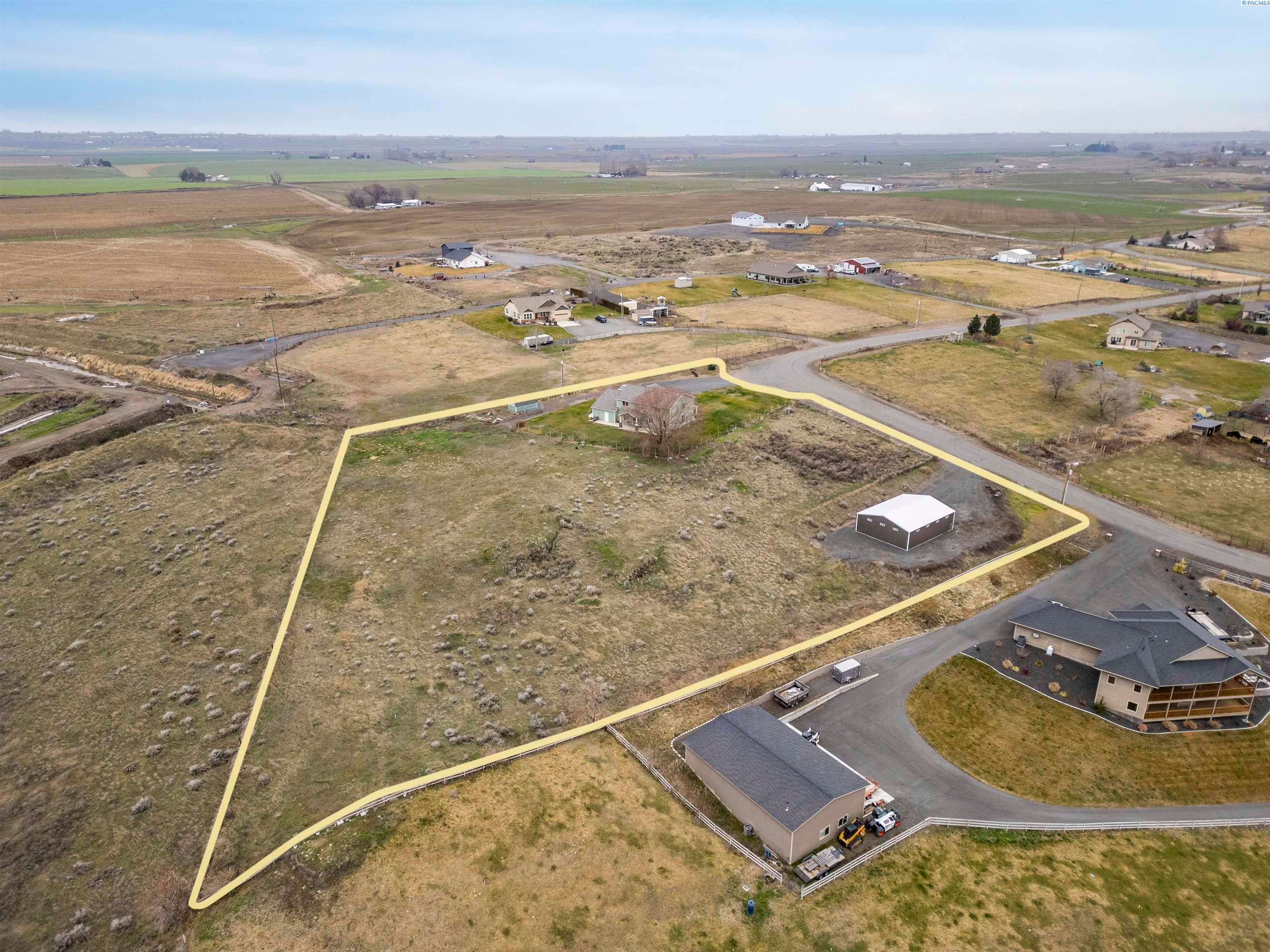 Eltopia, Washington, 99330, United States, 5 Bedrooms Bedrooms, ,4 BathroomsBathrooms,Residential,For Sale,2012124